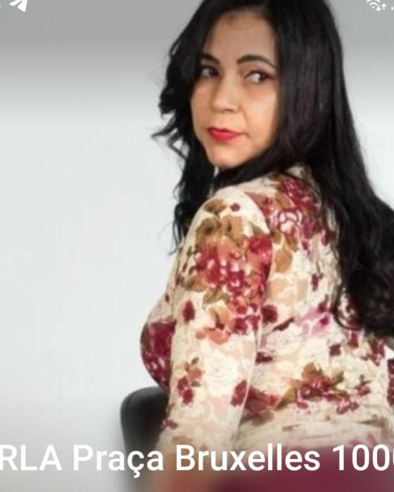 CARLA FELACION chaud