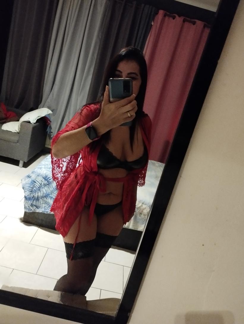 CARLA FELACION chaud