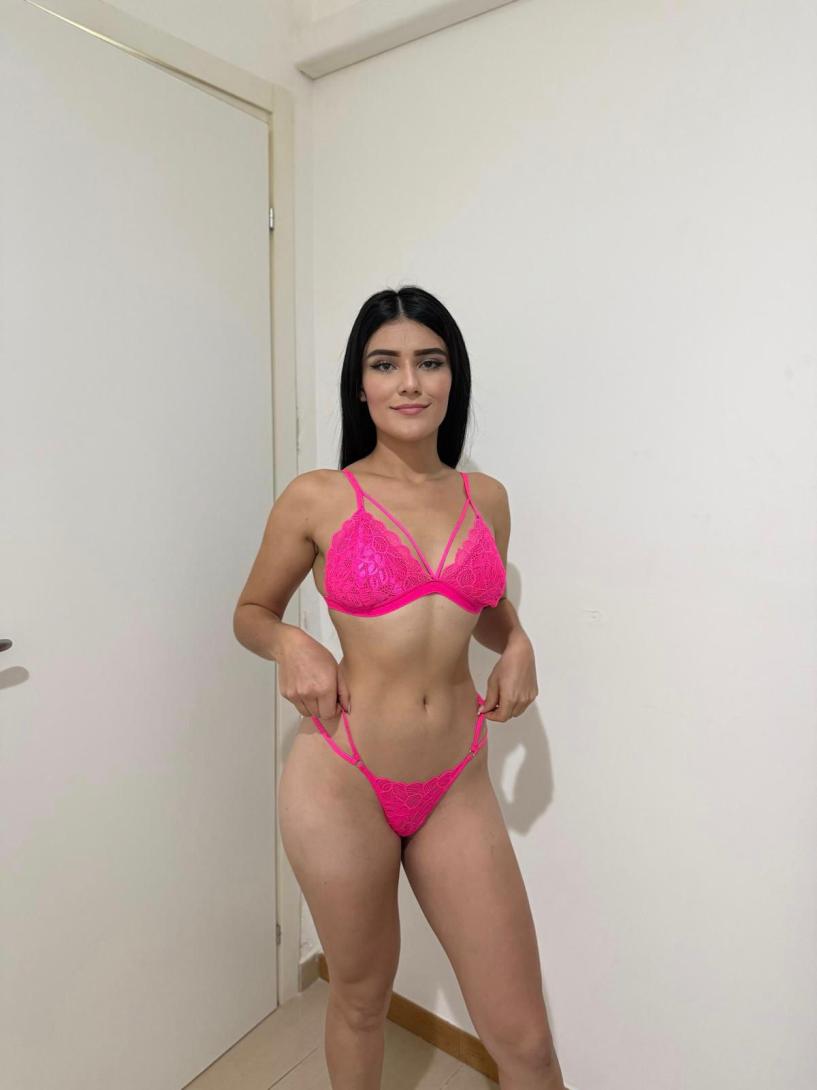 Sofia Latina sexy