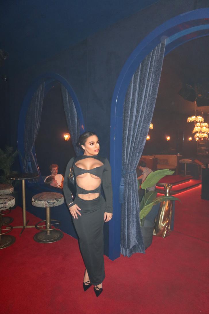 Julie hot Anal Domination