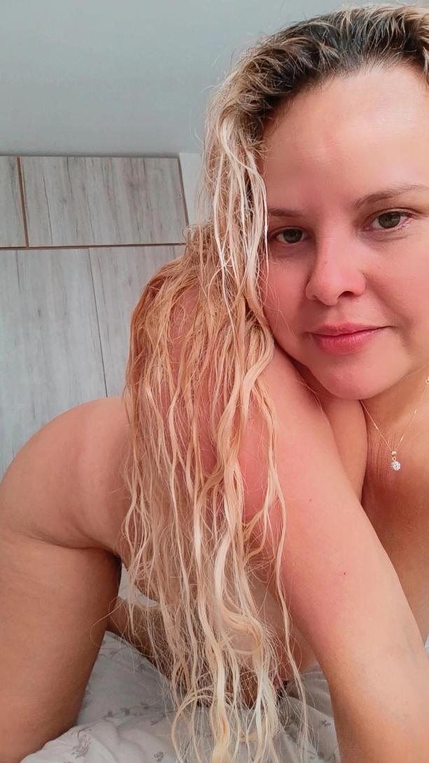 Hete LatinaLatijns-Amerikaanse nymfomane 