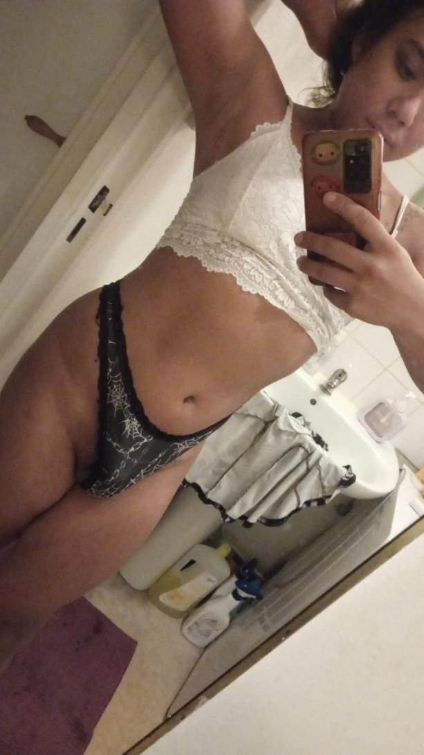 queen of domination, expert ass sucker, active and passive, 15 endowment