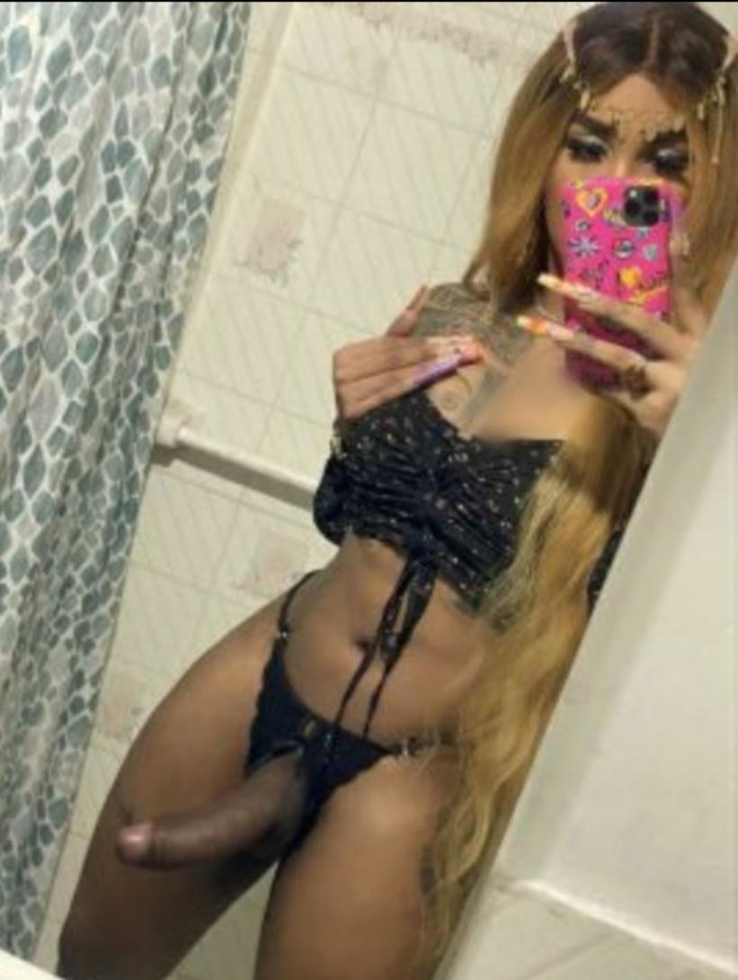 BEAUTIFUL TRANS LATINA SUPER ACTIVA 20 CM AND PASSIVE  