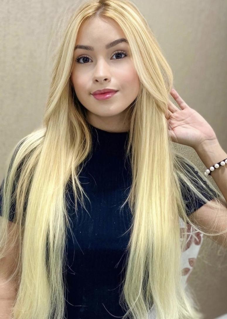 Layla engel, I only answer WhatsApp