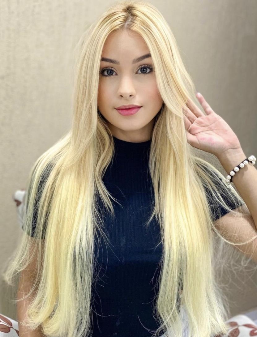 Layla engel, I only answer WhatsApp