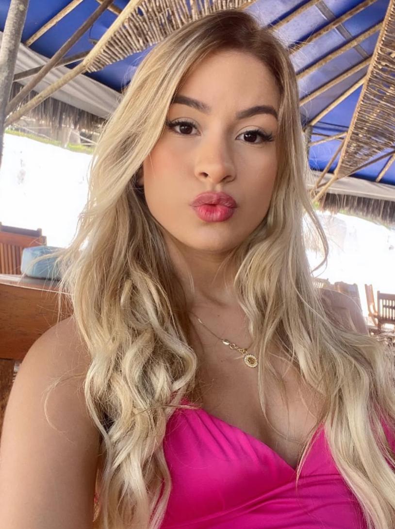 Layla belle, I only answer WhatsApp