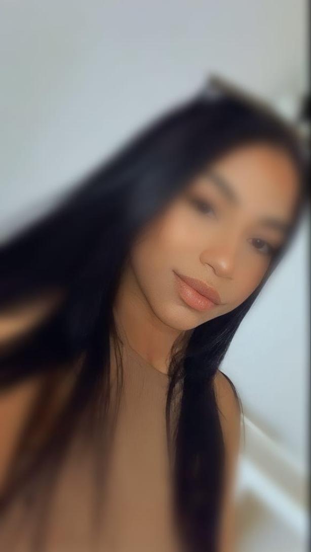 Lolita sensual y cautivadora 