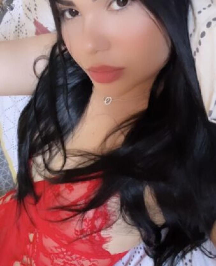 Alice Hot