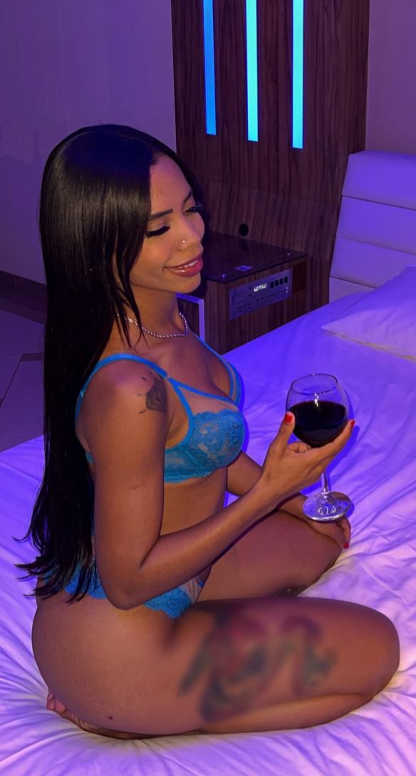 Esther Hot