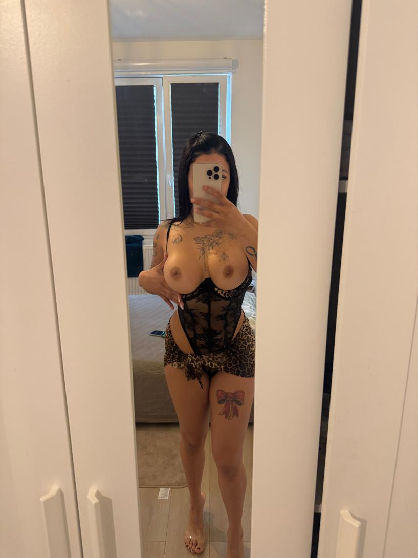Melly, Etterbek GFE, BDSM.  