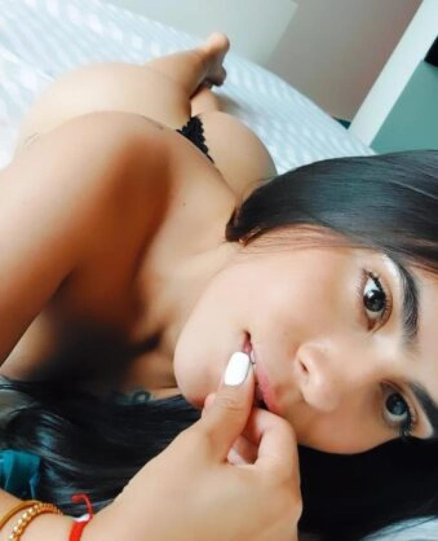 Valentina hete vrouw latijnse