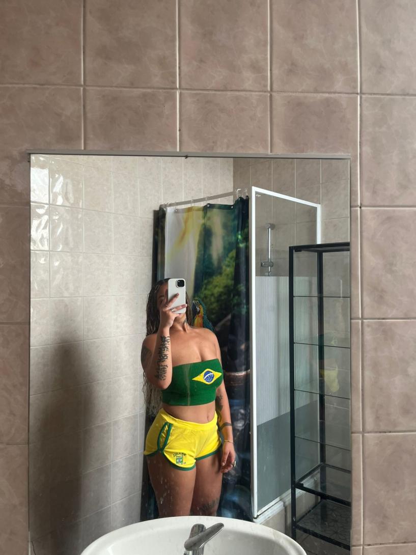 New Amina in the city, delicious brunette for you