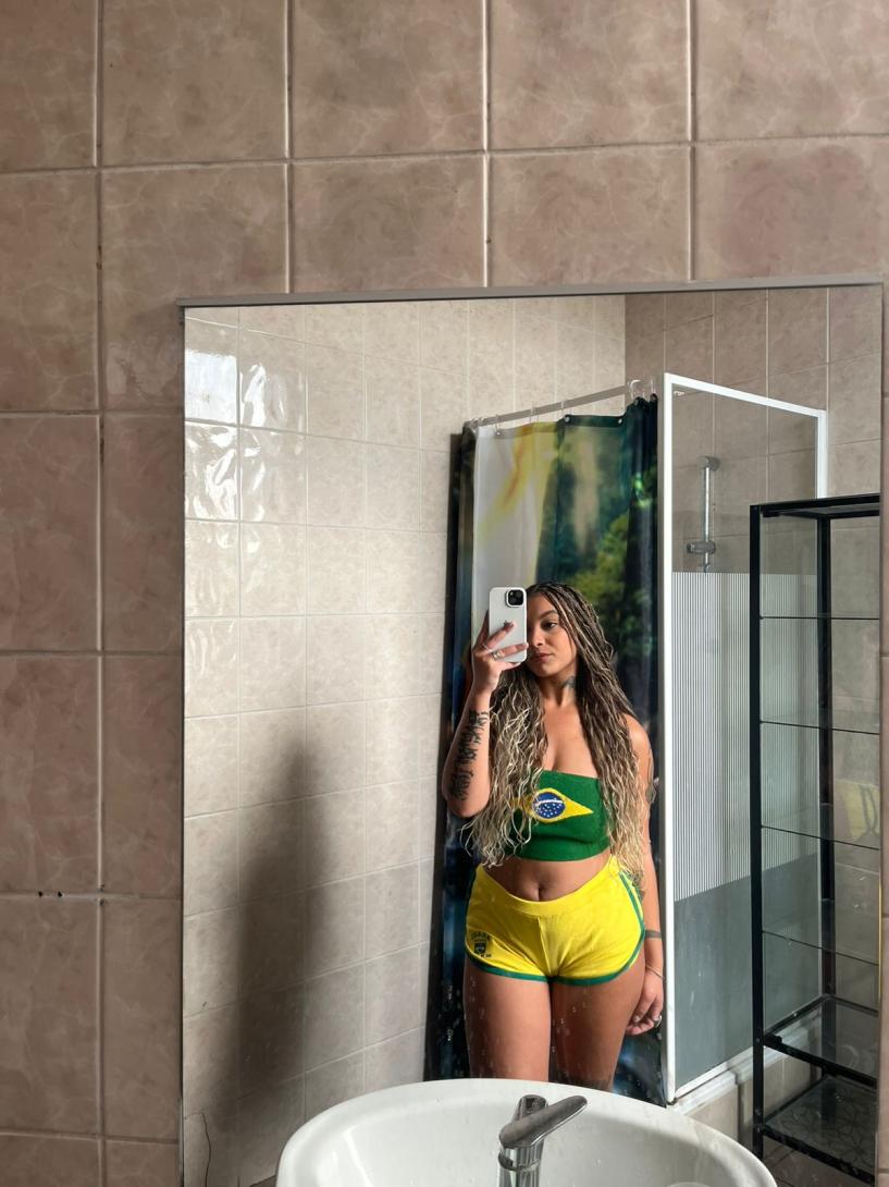 New Amina in the city, delicious brunette for you