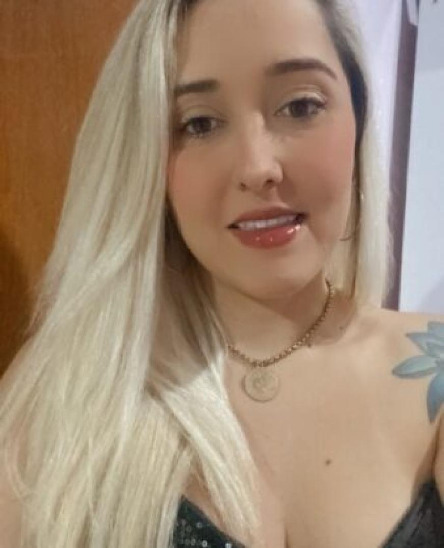 Mariana hot