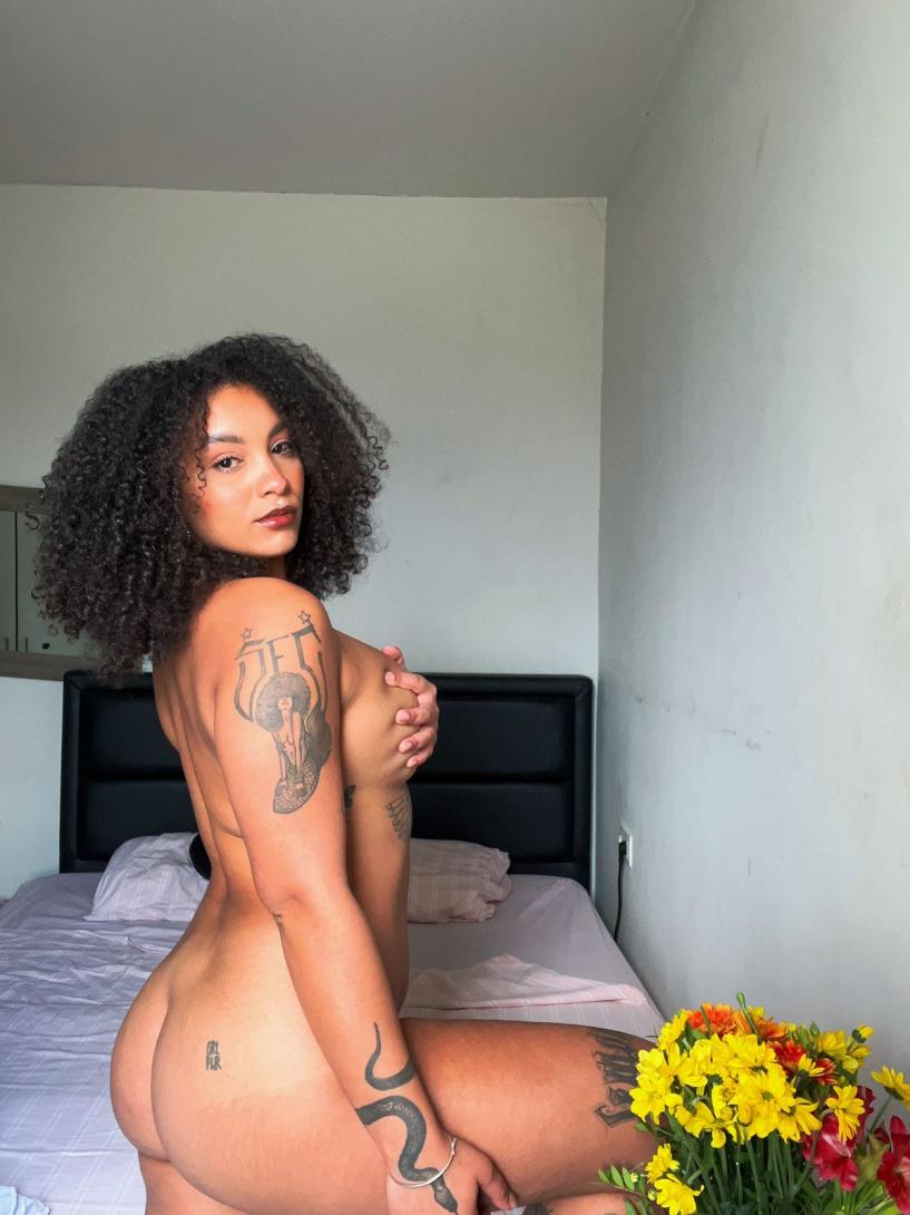 New Amina in the city, delicious brunette for you