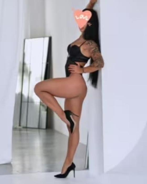 Alexia very hot