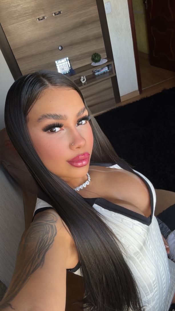 Mia latina anal